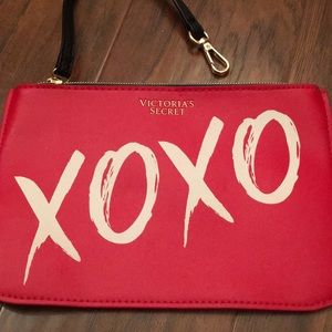 NWOT Victoria’s Secret Clutch Makeup Bag Red xoxo